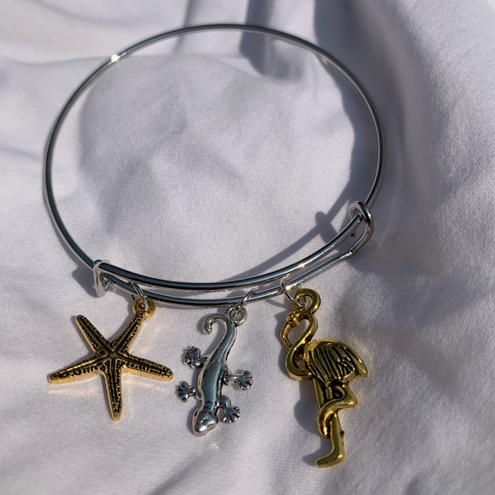 Brand New! Handmade! Adjustable Charm Bangle Bracelet! - Picture 4 of 7